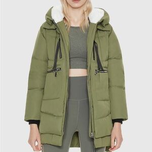 SOLD- Orolay Olive Green Puffer Down Jacket